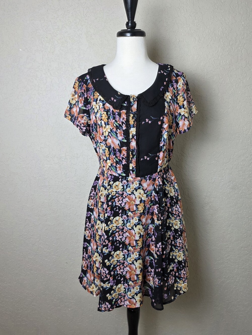 Lucca Couture Ingrid Floral Peter Pan Collar Mini Dress Black Size M